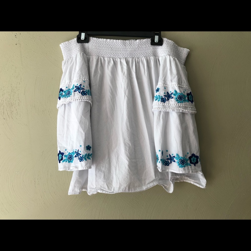 Crown & Ivy off shoulder embroidered blouse